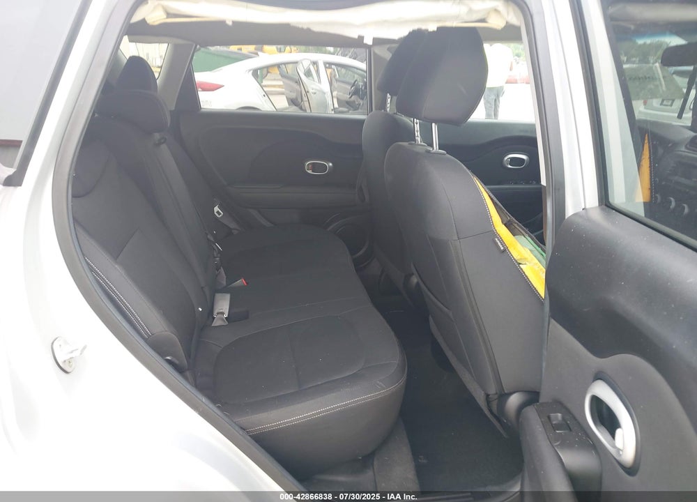2014 KIA SOUL VIN: KNDJN2A28E7720324