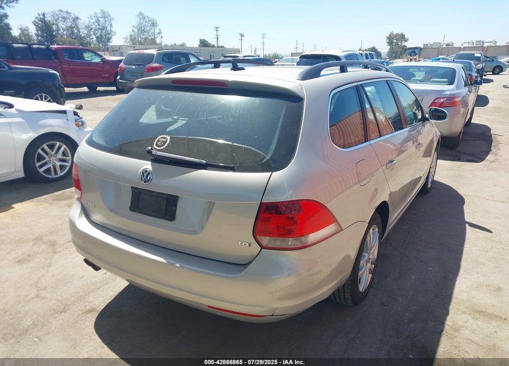 2011 VOLKSWAGEN JETTA VIN: 3VWPL7AJ8BM626057