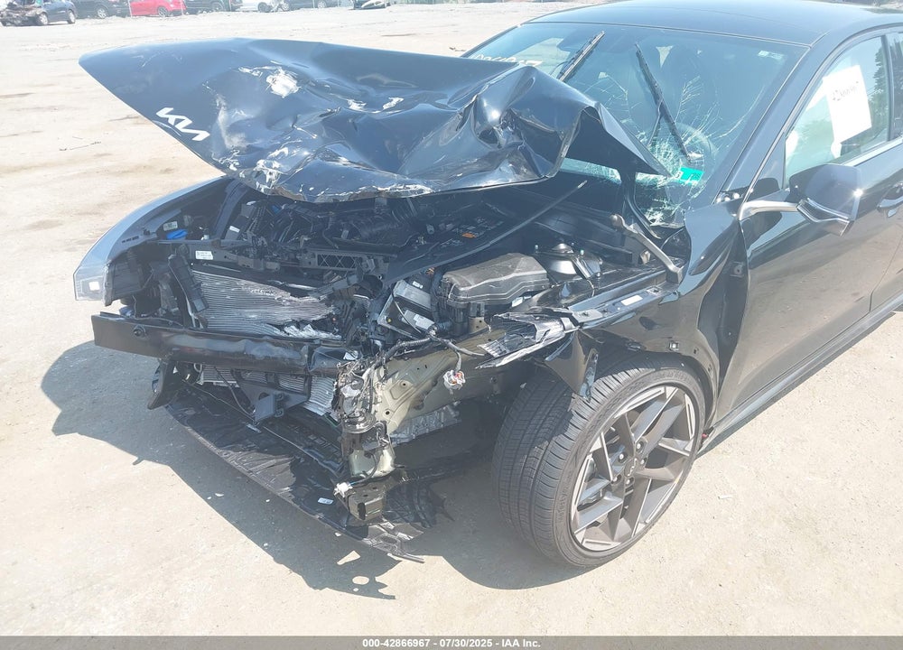 2025 KIA K4 VIN: 3KPFW4DE7SE143060