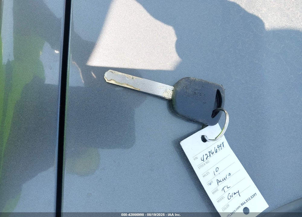 2010 ACURA TL 3.5 VIN: 19UUA8F24AA013773