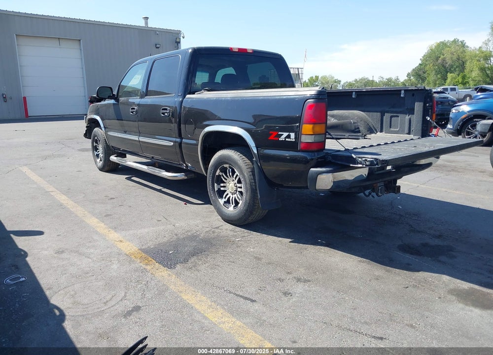 2005 GMC SIERRA 1500 SLT VIN: 2GTEK13T451401980