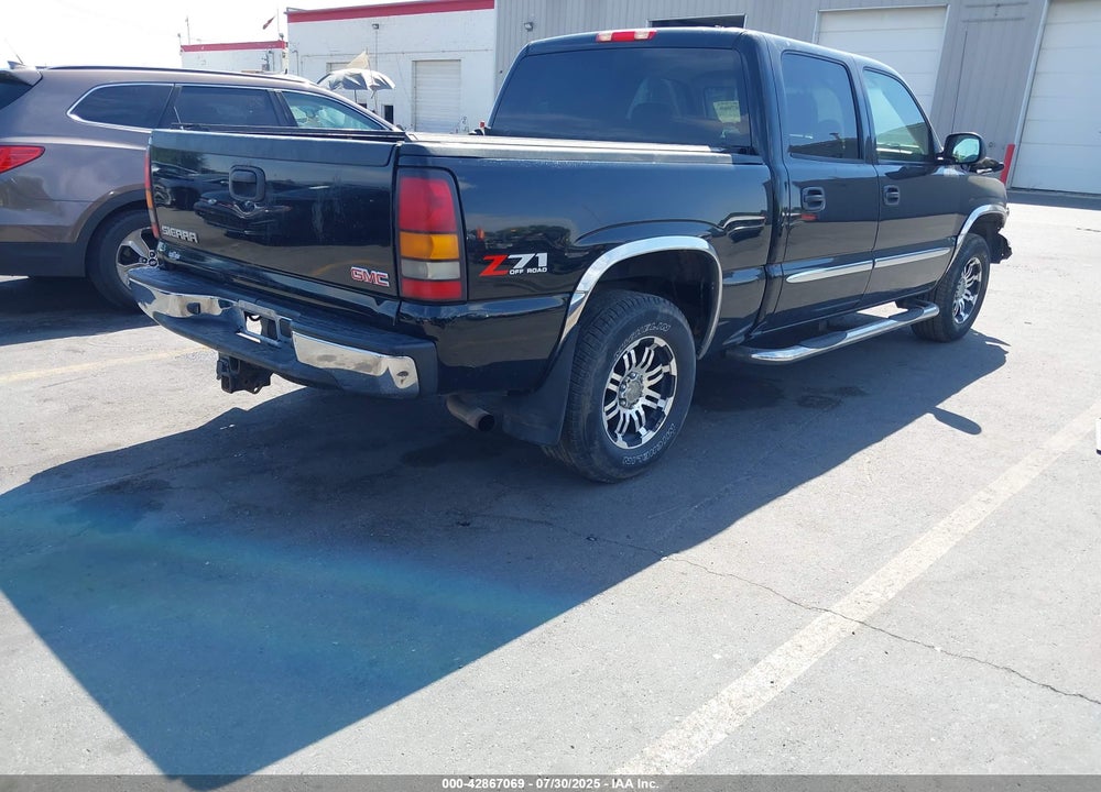 2005 GMC SIERRA 1500 SLT VIN: 2GTEK13T451401980