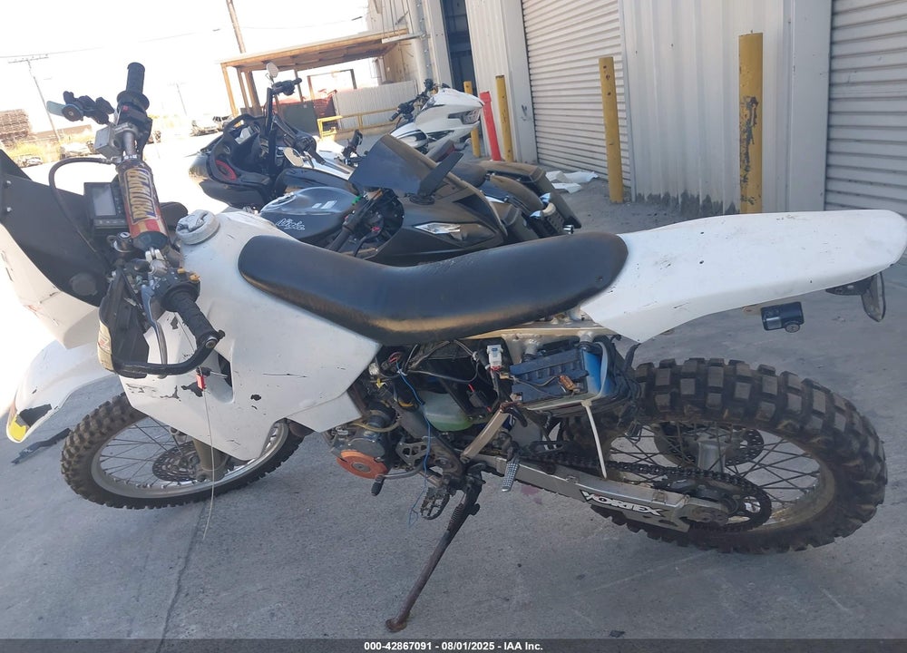 2009 SUZUKI DR-Z400 S VIN: JS1SK43AX92101492