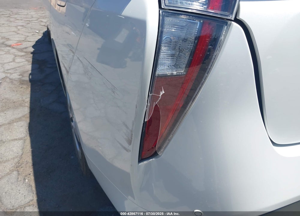 2017 TOYOTA PRIUS VIN: JTDKARFU5H3038404