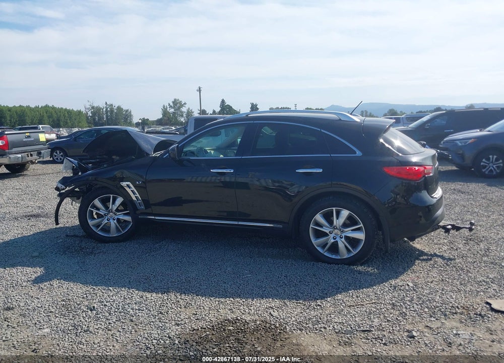 2014 INFINITI QX70 VIN: JN8CS1MW8EM412439