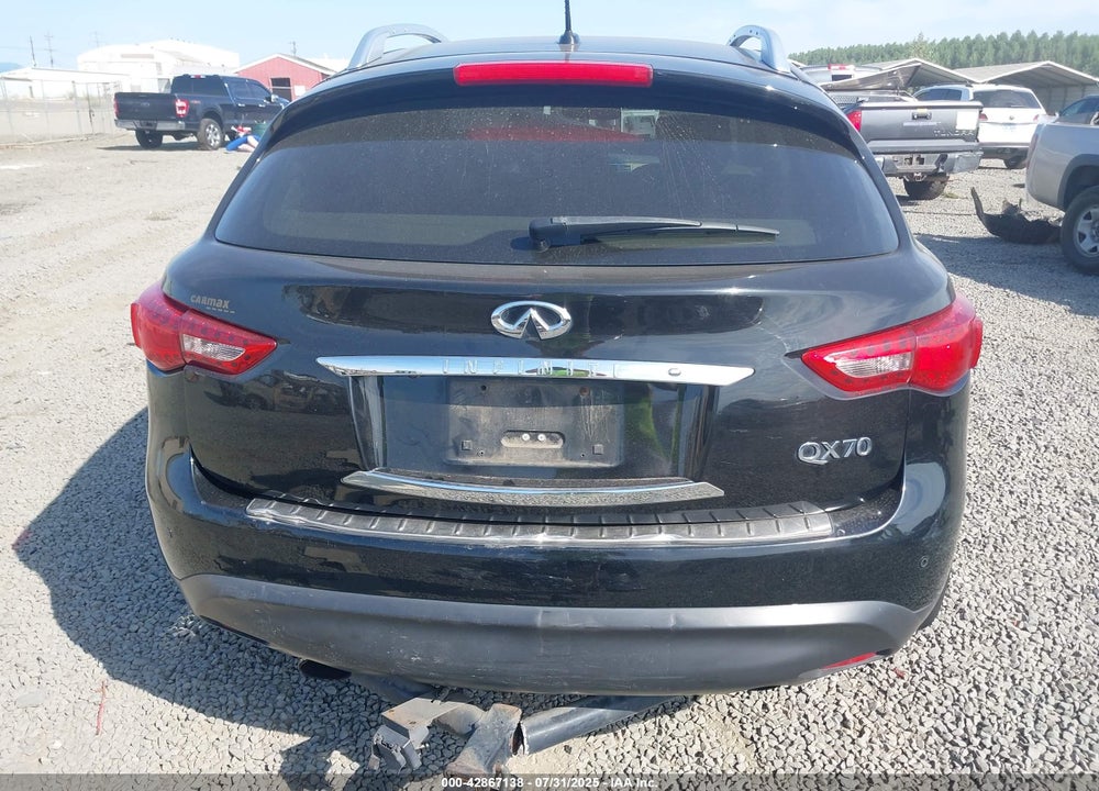 2014 INFINITI QX70 VIN: JN8CS1MW8EM412439