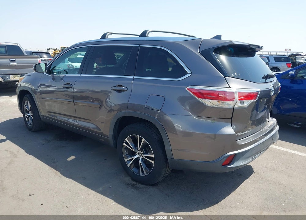 2016 TOYOTA HIGHLANDER VIN: 5TDKKRFH8GS151695