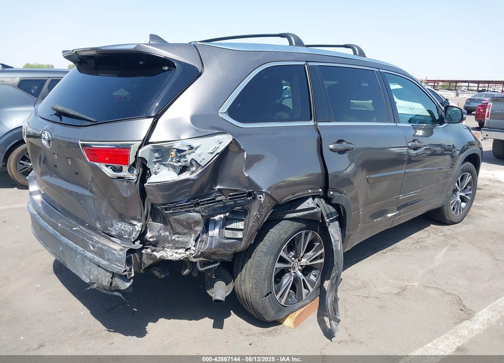 2016 TOYOTA HIGHLANDER VIN: 5TDKKRFH8GS151695