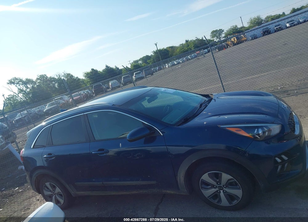 2020 KIA NIRO VIN: KNDCB3LC7L5440142