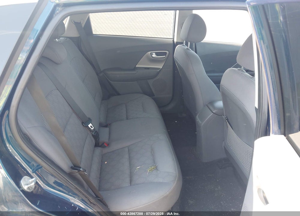 2020 KIA NIRO VIN: KNDCB3LC7L5440142