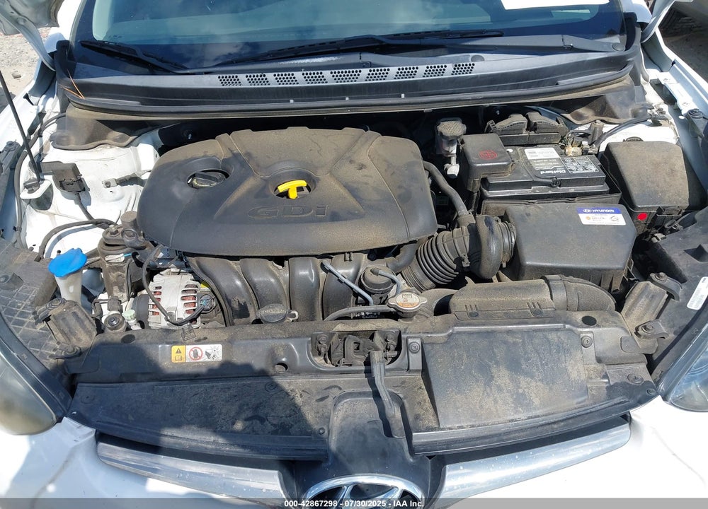 2015 HYUNDAI ELANTRA VIN: KMHDH4AH9FU227092