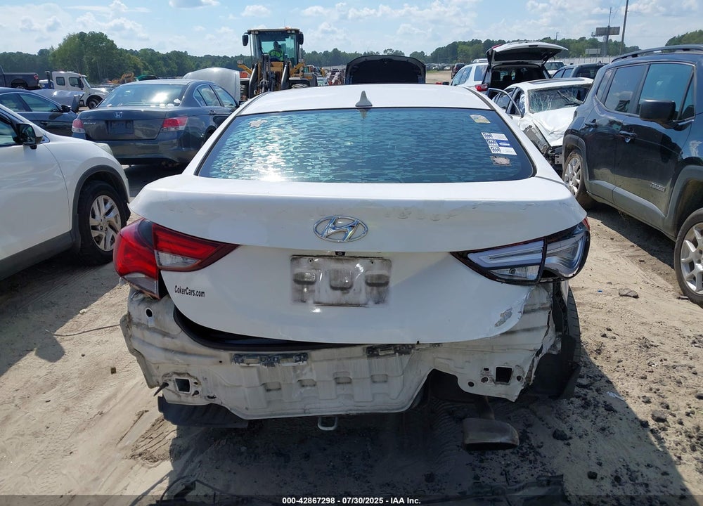 2015 HYUNDAI ELANTRA VIN: KMHDH4AH9FU227092