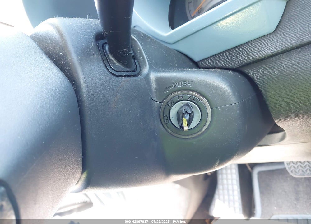 2007 SCION TC VIN: JTKDE167570201585