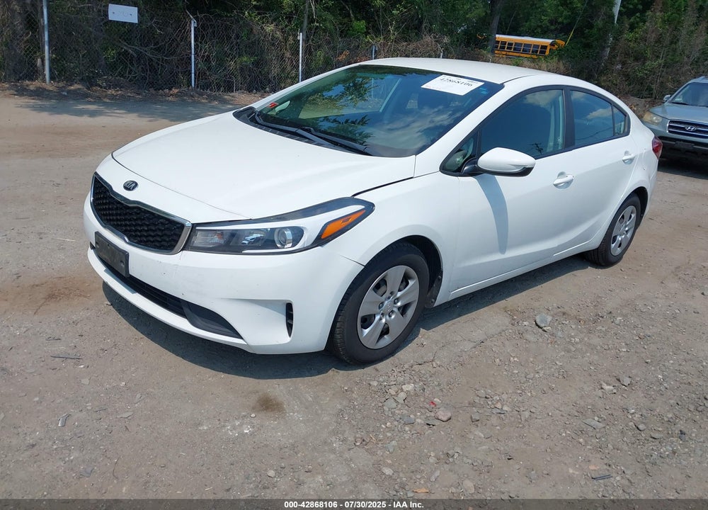2018 KIA FORTE VIN: 3KPFK4A79JE282400