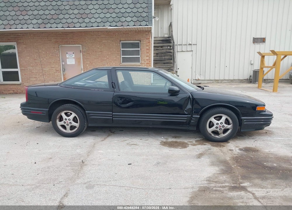 1997 OLDSMOBILE CUTLASS SUPREME SERIES II VIN: 1G3WH12M2VF306551