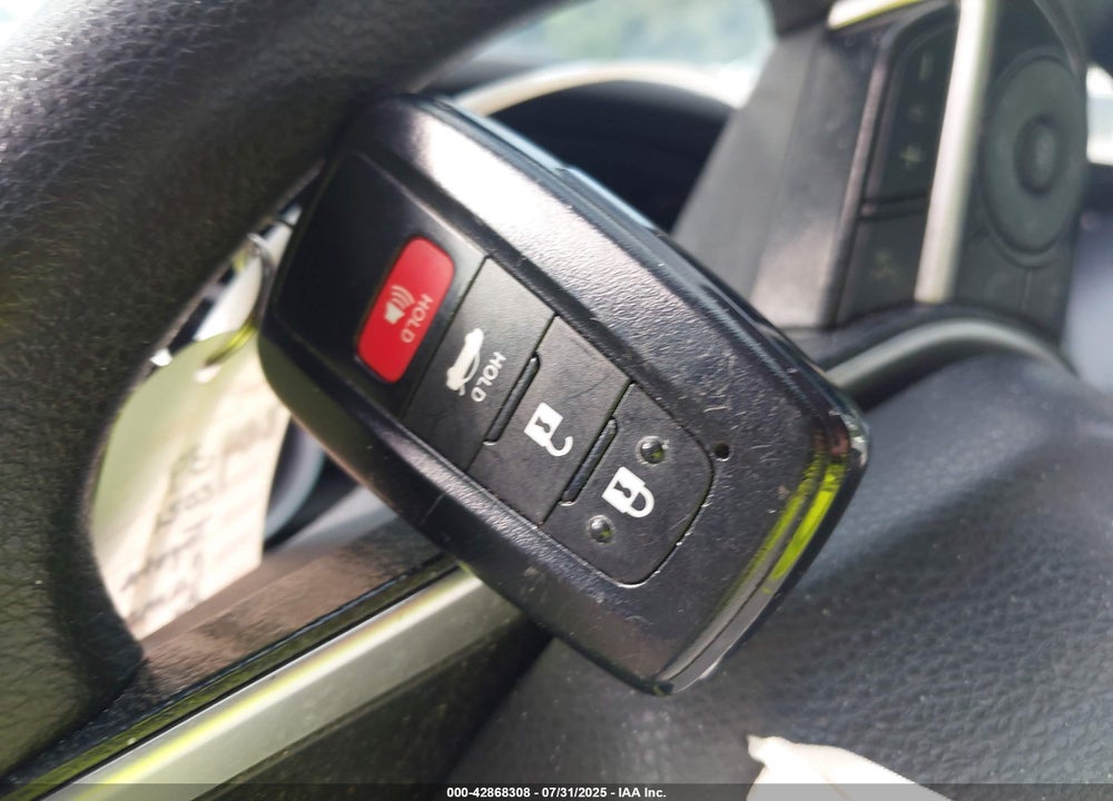 2021 TOYOTA CAMRY LE HYBRID VIN: 4T1C31AK3MU554394