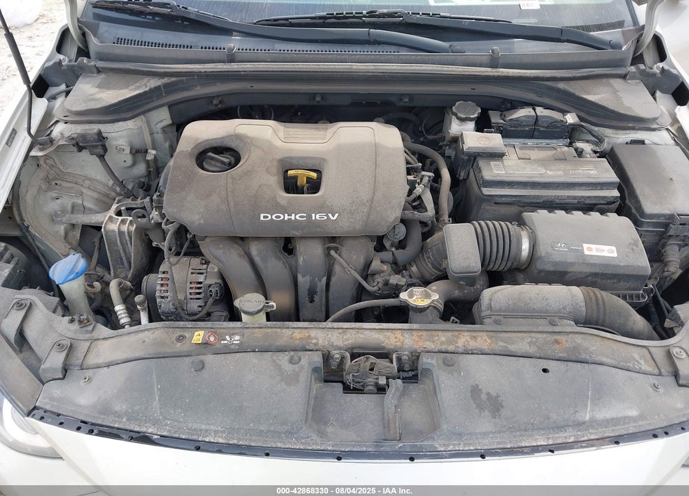 2017 HYUNDAI ELANTRA VIN: 5NPD74LF8HH195770