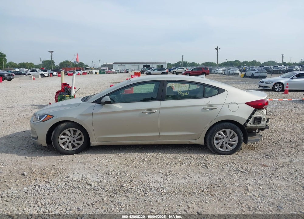 2017 HYUNDAI ELANTRA VIN: 5NPD74LF8HH195770