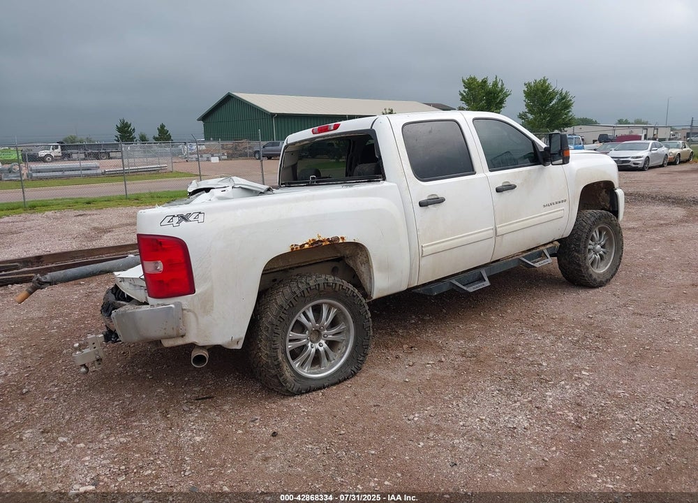 2013 CHEVROLET SILVERADO 1500 LT VIN: 3GCPKSE72DG112942