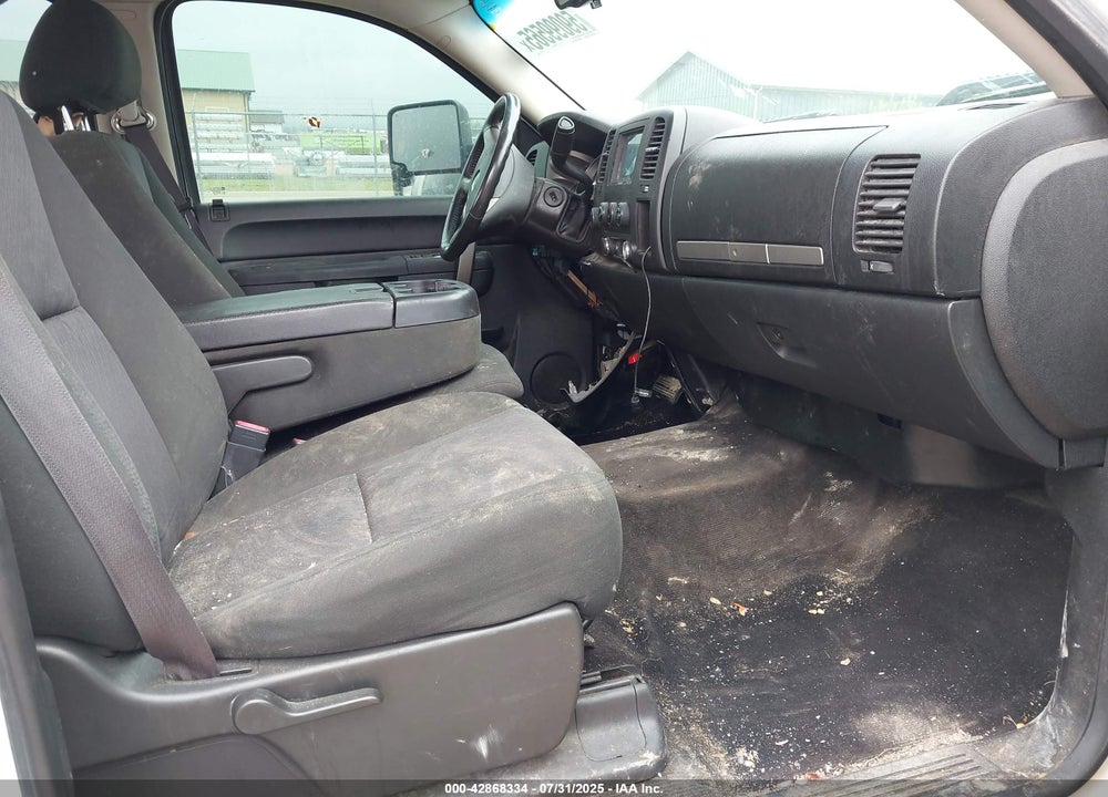 2013 CHEVROLET SILVERADO 1500 LT VIN: 3GCPKSE72DG112942