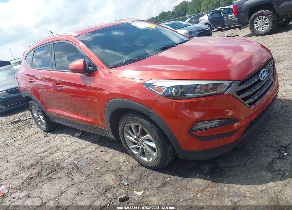 2016 HYUNDAI TUCSON SE VIN: KM8J3CA42GU075876