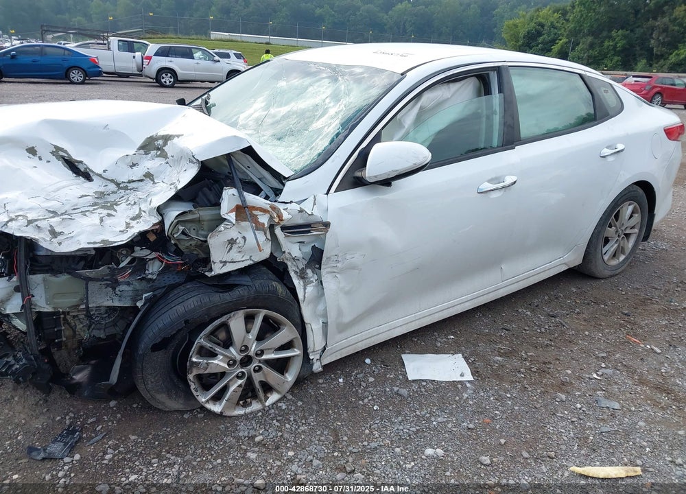 2016 KIA OPTIMA VIN: 5XXGT4L30GG049310