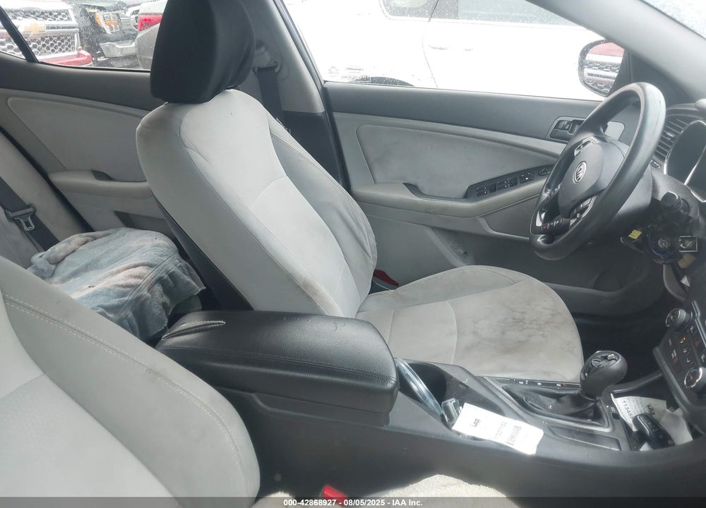 2012 KIA OPTIMA VIN: 5XXGM4A70CG035596