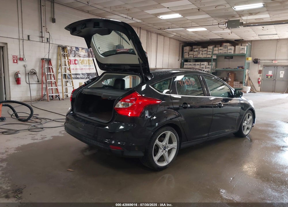 2014 FORD FOCUS TITANIUM VIN: 1FADP3N2XEL101583