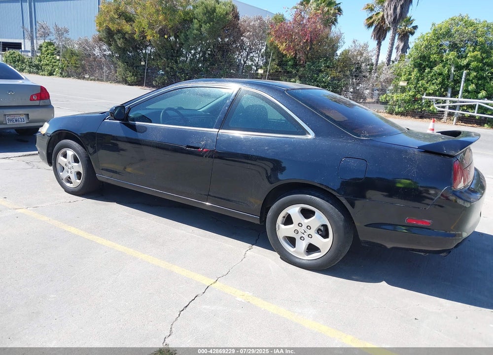 2000 HONDA ACCORD VIN: 1HGCG2259YA022972