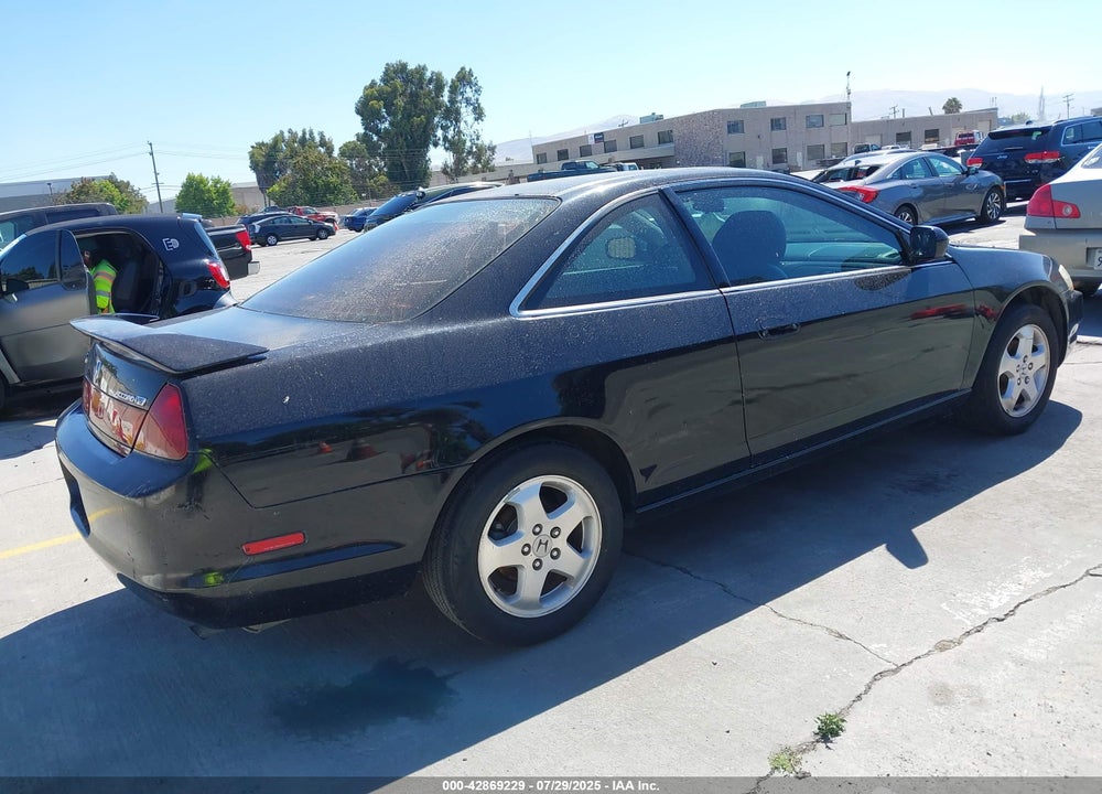 2000 HONDA ACCORD VIN: 1HGCG2259YA022972
