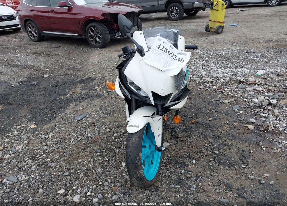 2024 YAMAHA YZFR3 A VIN: MH3RH18Y6RK016593