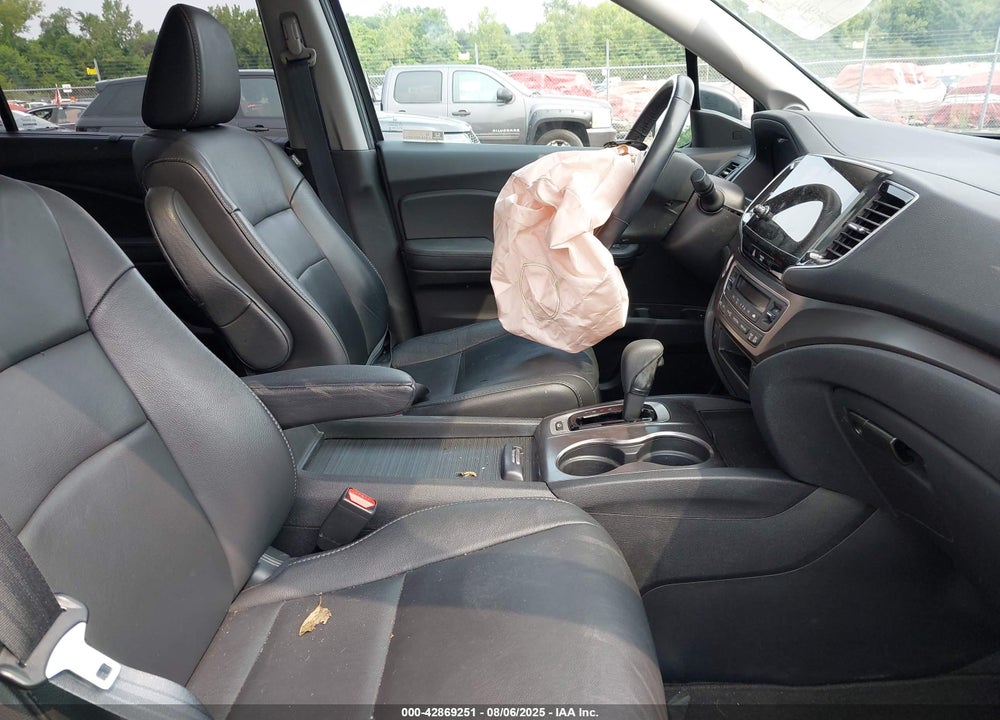 2020 HONDA PILOT VIN: 5FNYF6H58LB003819