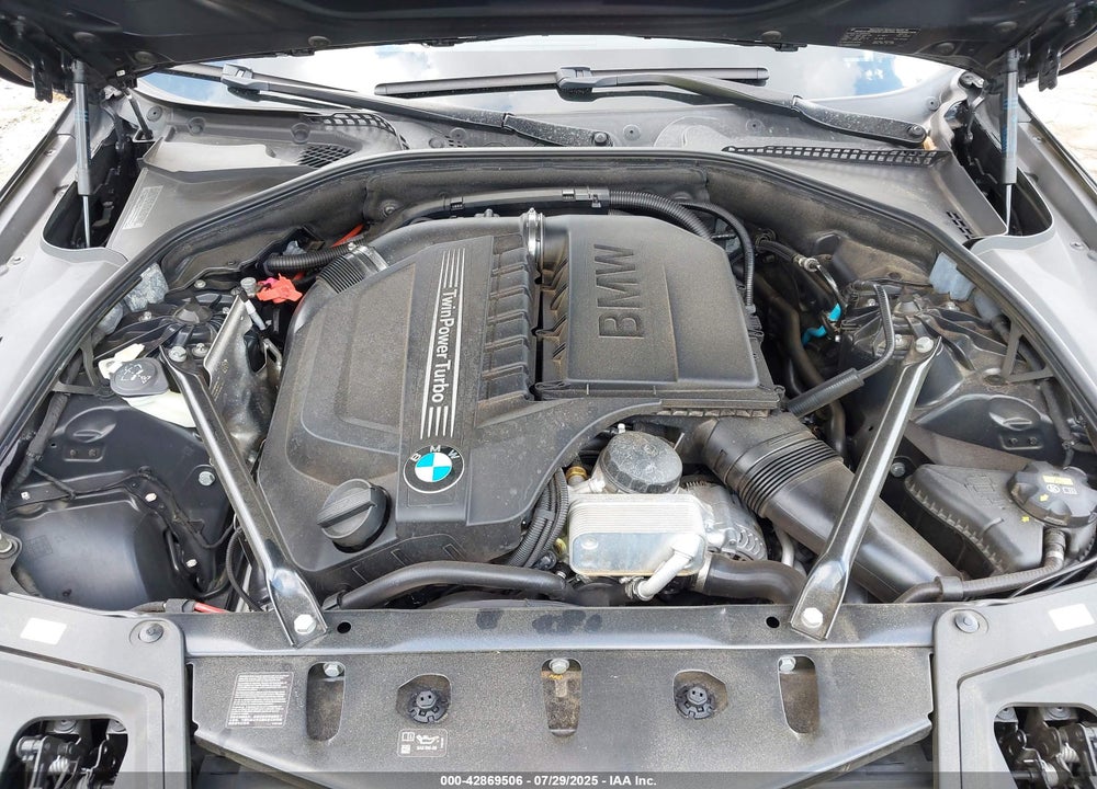 2016 BMW 5 SERIES VIN: WBA5B1C52GG132107
