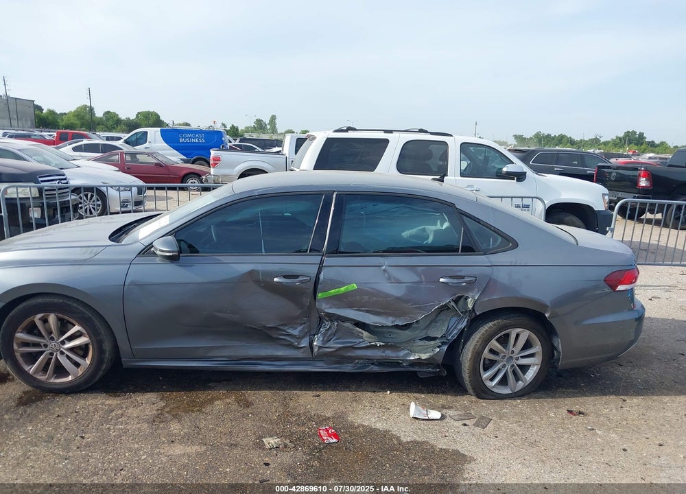 2020 VOLKSWAGEN PASSAT VIN: 1VWAA7A37LC004629