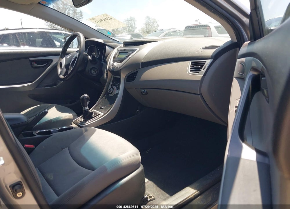 2012 HYUNDAI ELANTRA VIN: KMHDH4AE3CU447653
