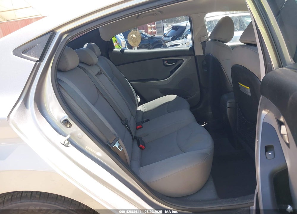 2012 HYUNDAI ELANTRA VIN: KMHDH4AE3CU447653