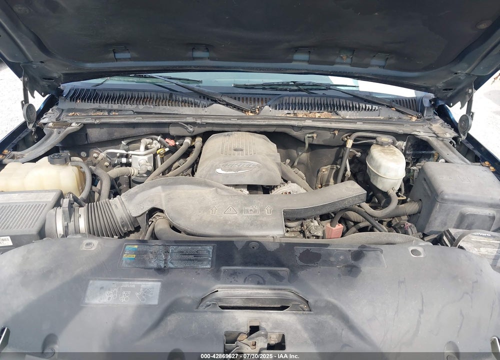 2005 CHEVROLET SUBURBAN 1500 LT VIN: 3GNEC16Z45G229574
