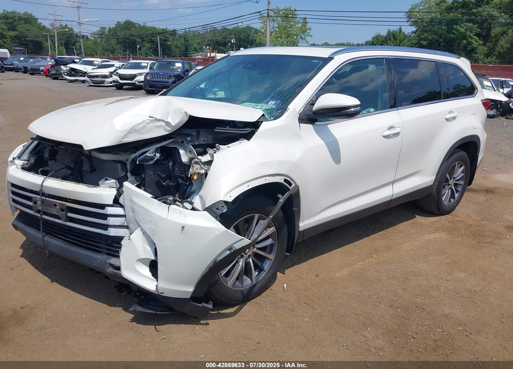 2019 TOYOTA HIGHLANDER VIN: 5TDJZRFH6KS594895