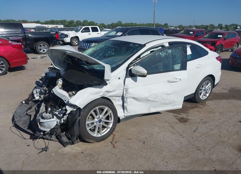 2015 FORD FOCUS SE VIN: 1FADP3F21FL386027