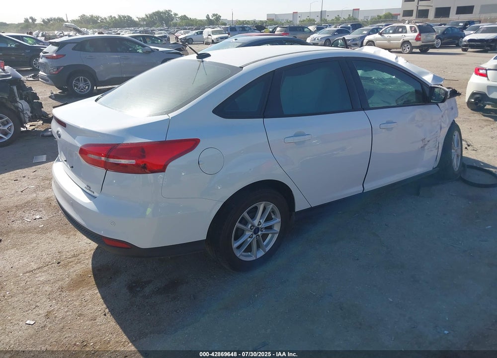 2015 FORD FOCUS SE VIN: 1FADP3F21FL386027