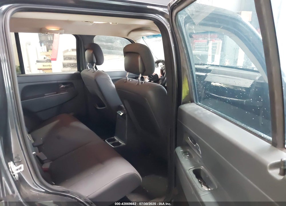 2011 JEEP LIBERTY VIN: 1J4PN2GK5BW510776