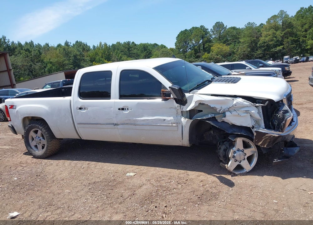 2014 GMC SIERRA 2500HD SLE VIN: 1GT120C82EF188475