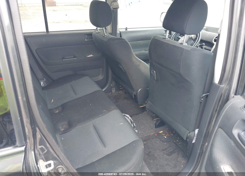 2006 SCION XB VIN: JTLKT324464103025