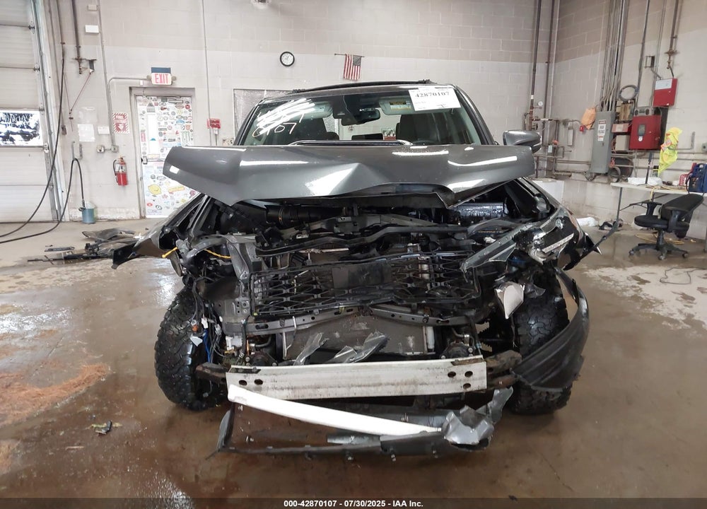 2020 TOYOTA 4RUNNER VIN: JTEBU5JR1L5807749