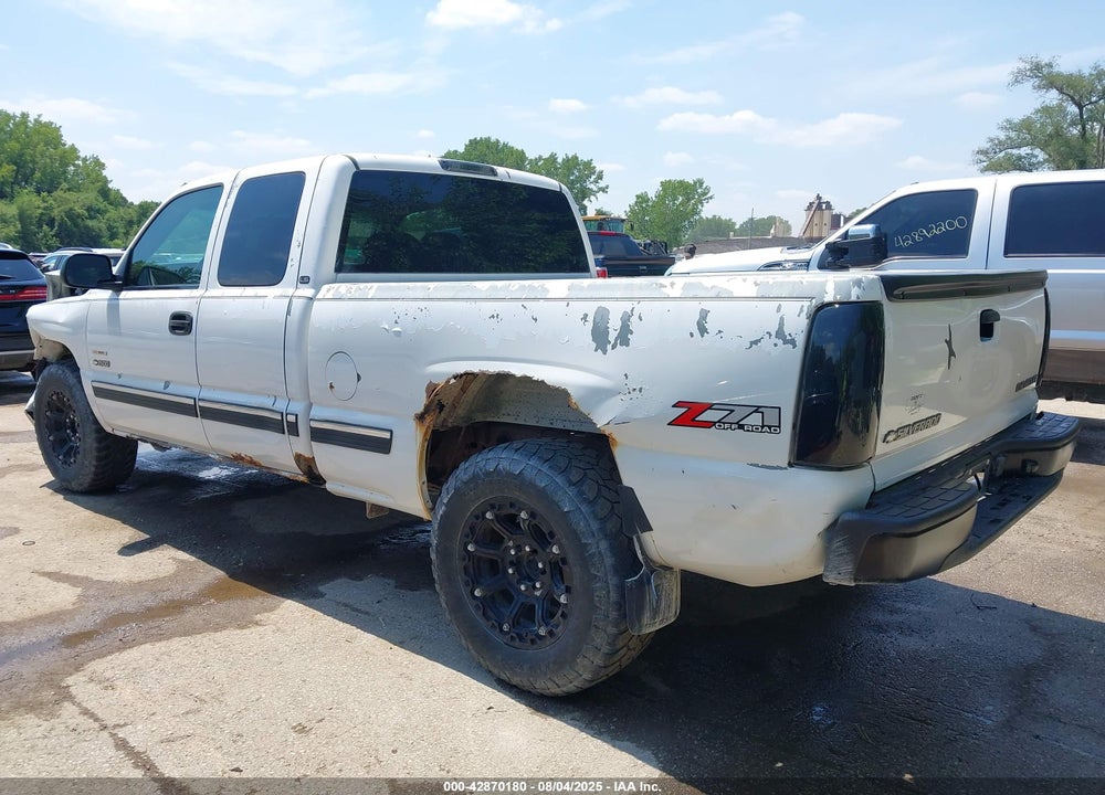 2001 CHEVROLET SILVERADO 1500 LS VIN: 2GCEK19T911406125