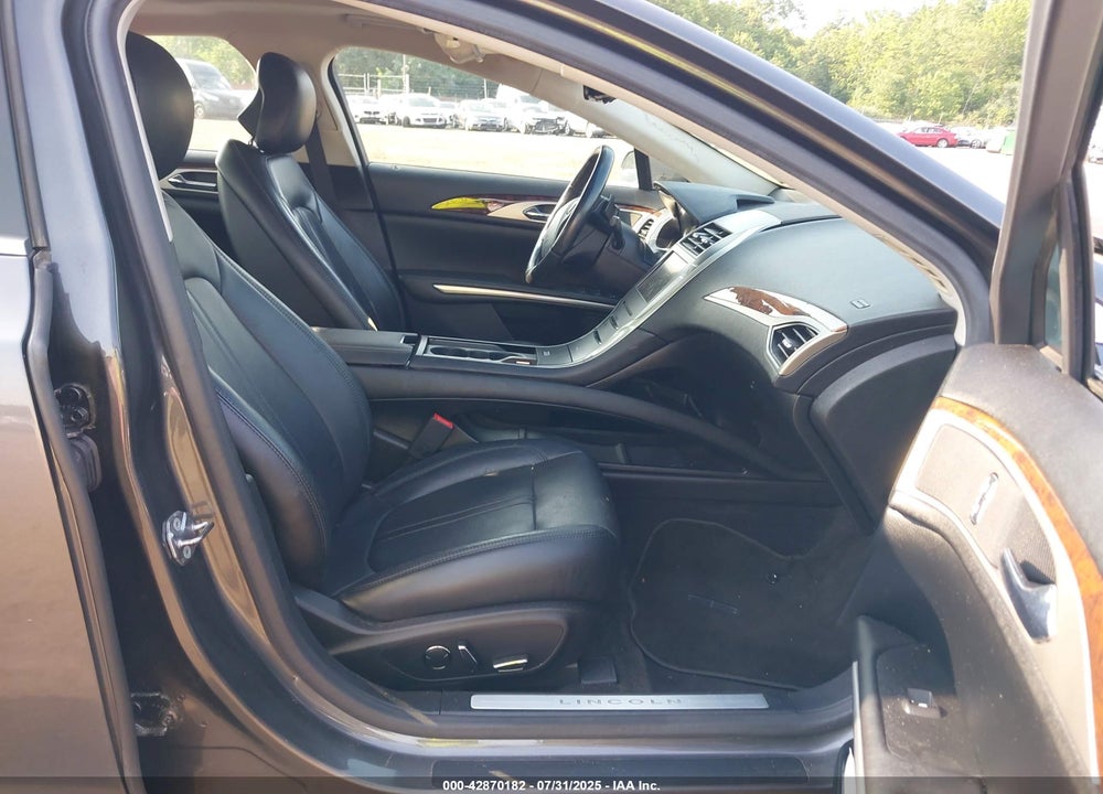 2015 LINCOLN MKZ VIN: 3LN6L2J9XFR613421