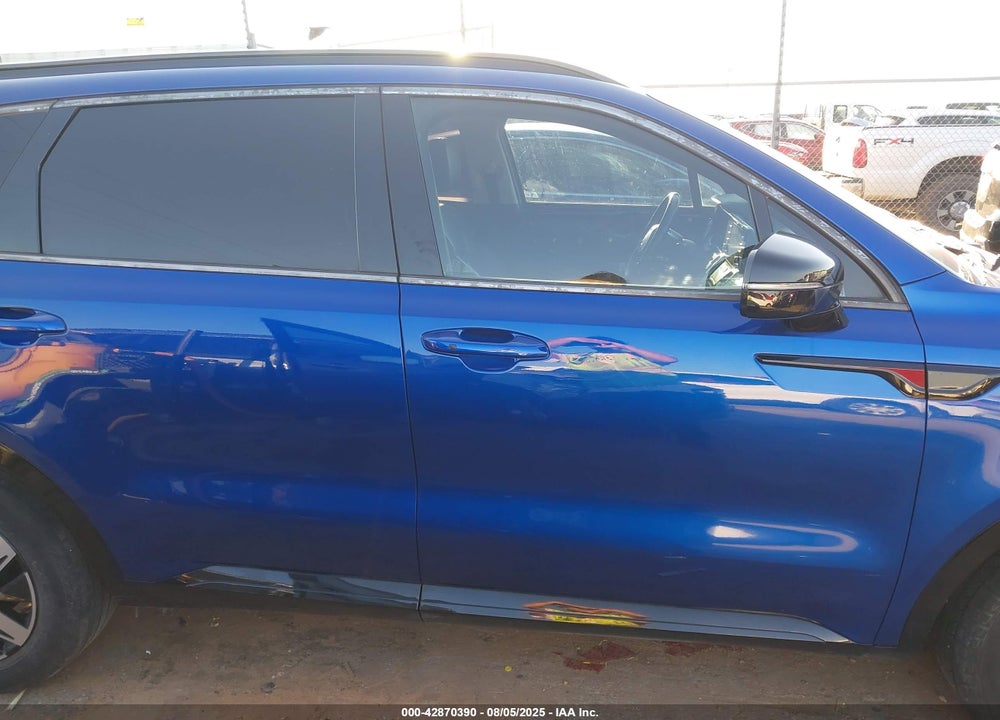 2021 KIA SORENTO VIN: 5XYRL4LC0MG010846
