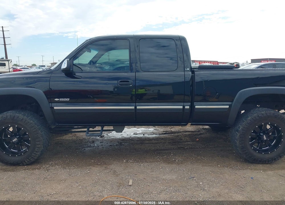 2001 CHEVROLET SILVERADO 1500 LS VIN: 2GCEK19TX11393093