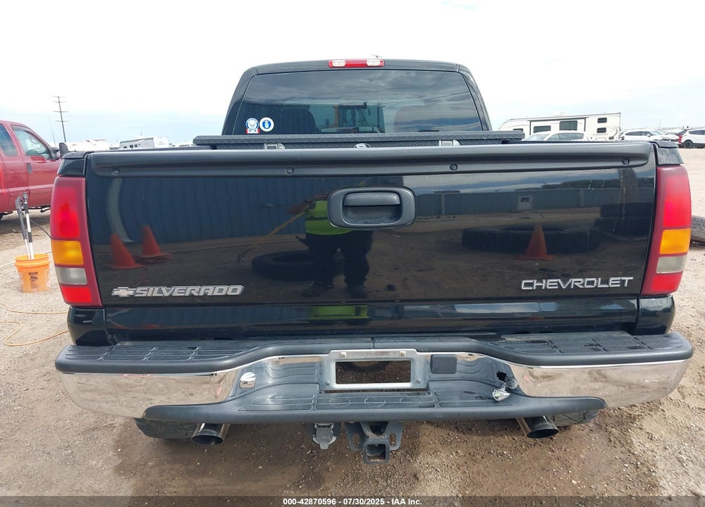 2001 CHEVROLET SILVERADO 1500 LS VIN: 2GCEK19TX11393093