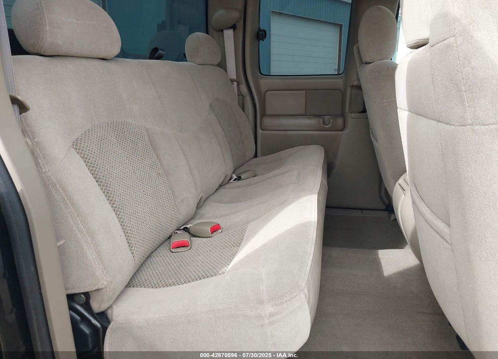 2001 CHEVROLET SILVERADO 1500 LS VIN: 2GCEK19TX11393093